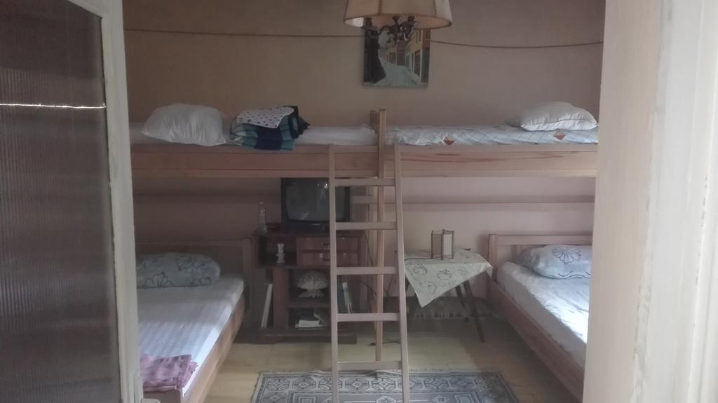 At Home Hostel Korce Eksteriør billede